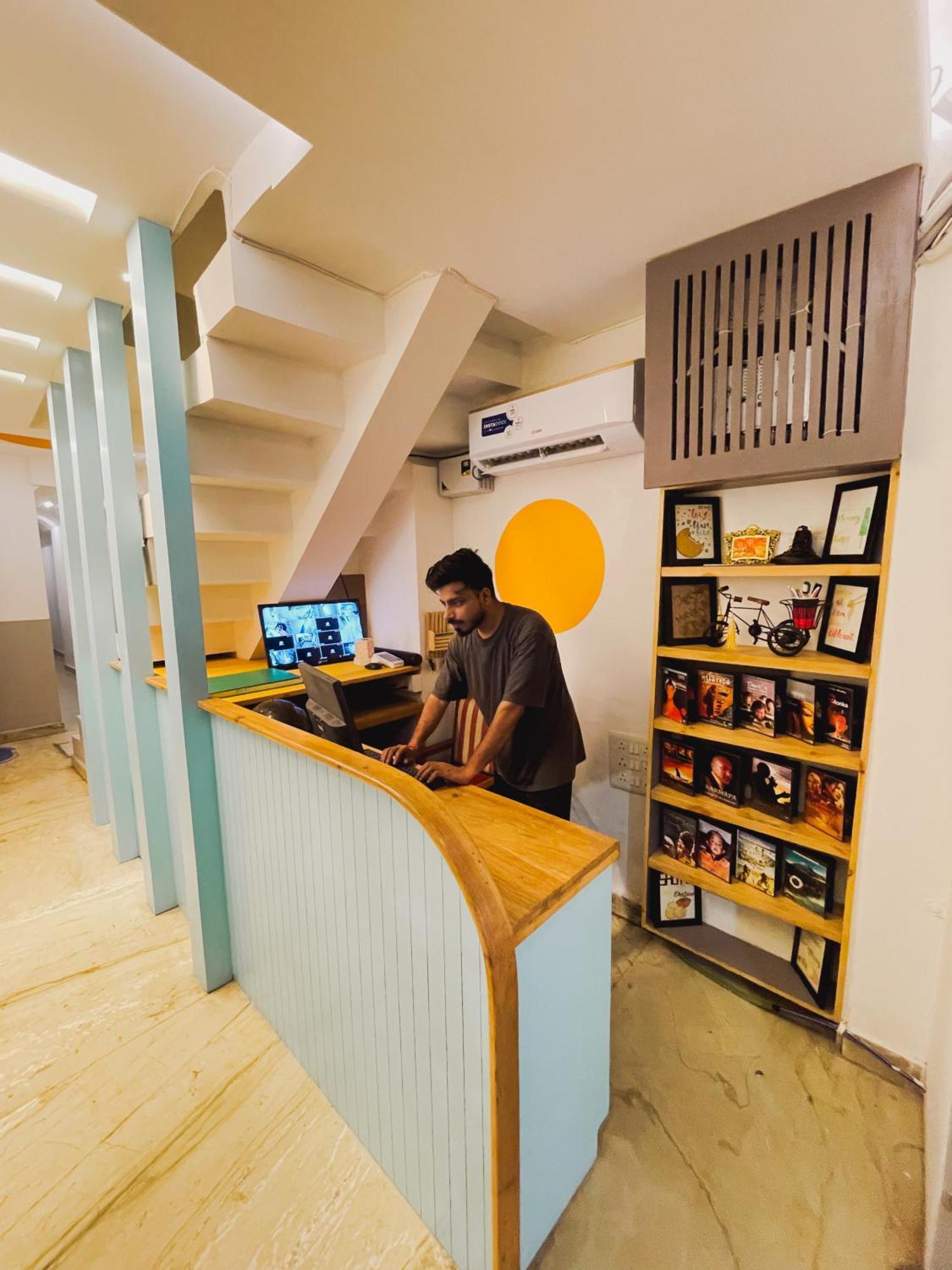Joey'S By The Ganges Hostel Rishikesh Exterior photo