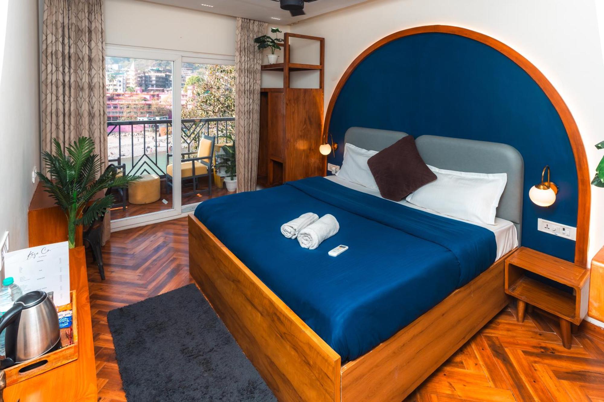 Joey'S By The Ganges Hostel Rishikesh Exterior photo